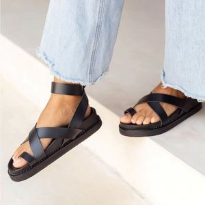 NEW LIBERTE LEATHER SANDALS